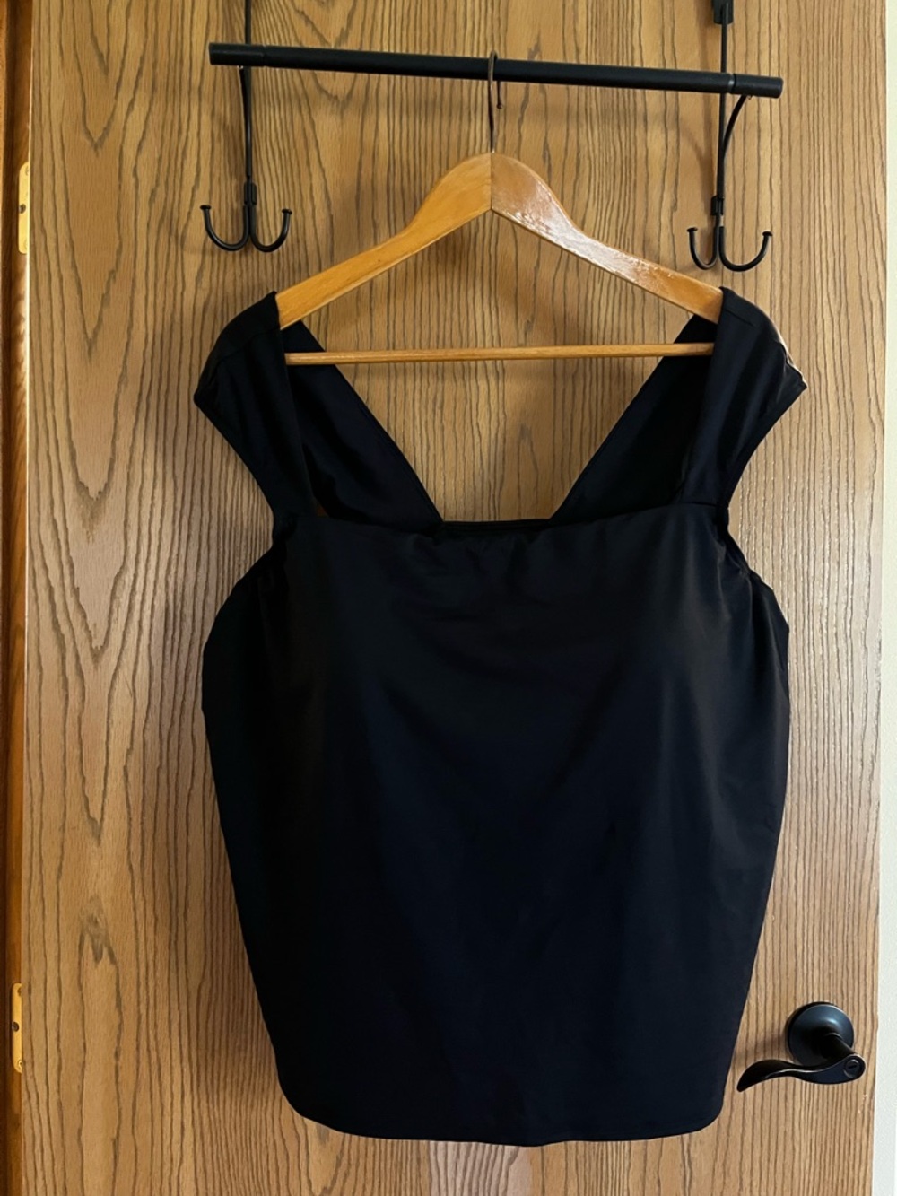 NWOT Swim Top Sz 26W Square Neck Wide Strap Black Women’s Chlorine Resist
